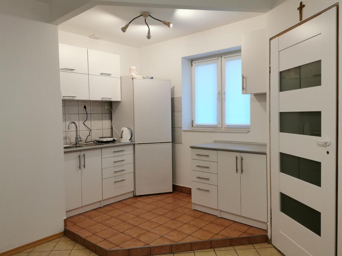 White Apartment Яблонна Екстер'єр фото